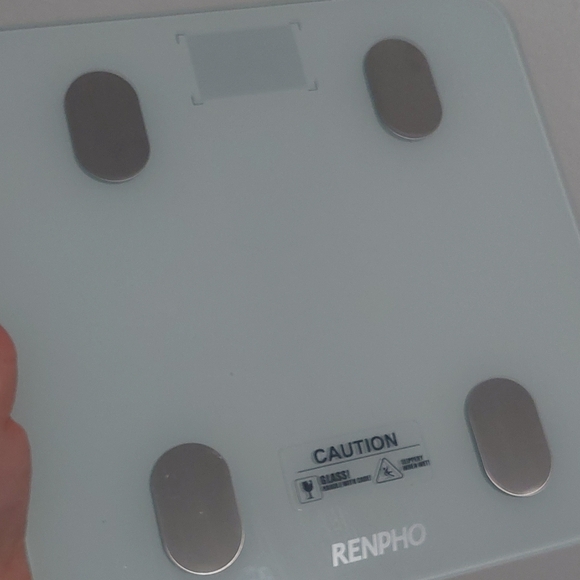 White Renpho Smart Scale - Barely Used, still with box glass scale body fat % - Picture 4 of 4